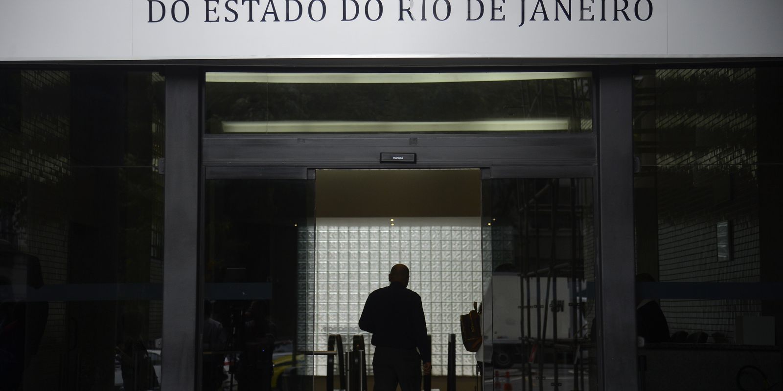 MP do Rio prende cinco pessoas em operação contra jogo do bicho